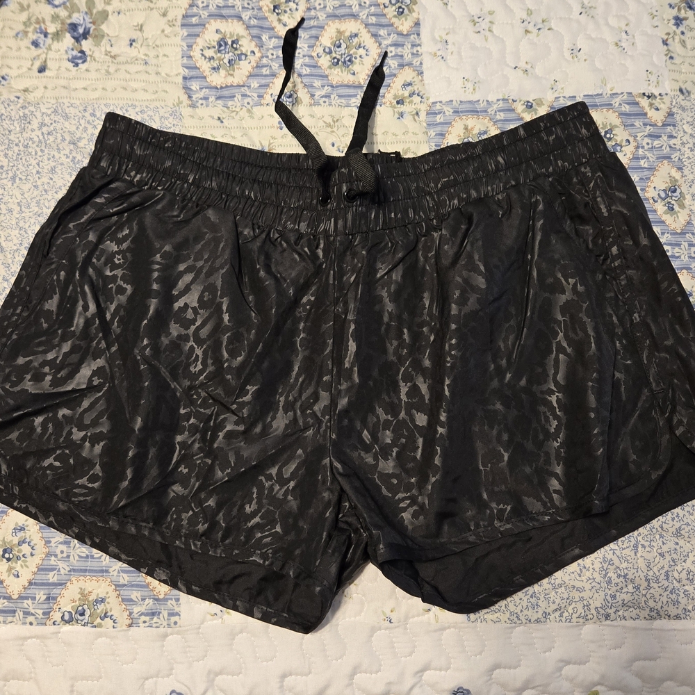 ZYIA Black Patterned Athletic Shorts